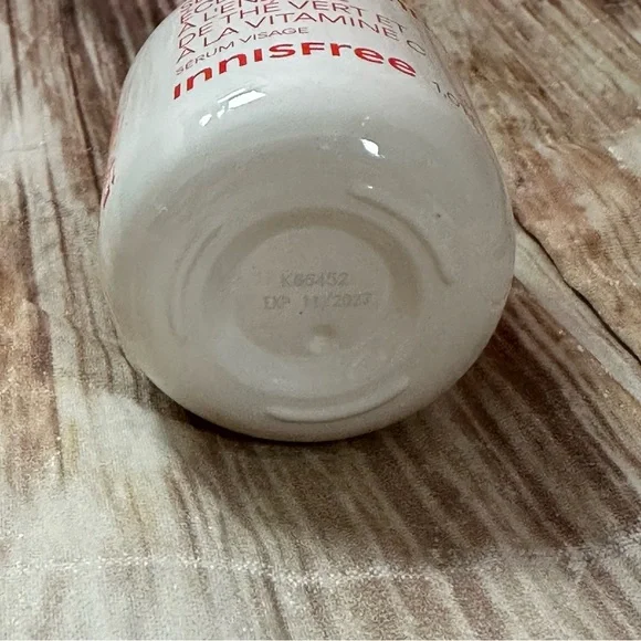 Innisfree Green Tea Enzyme Vitamin C Brightening Serum - Picture 7 of 12